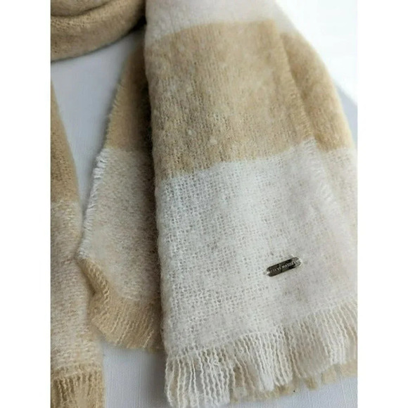 Steve Madden Women's Two-Tone Buffalo Check Ivory Multi One Size (MSRP $38) - Picture 3 of 5